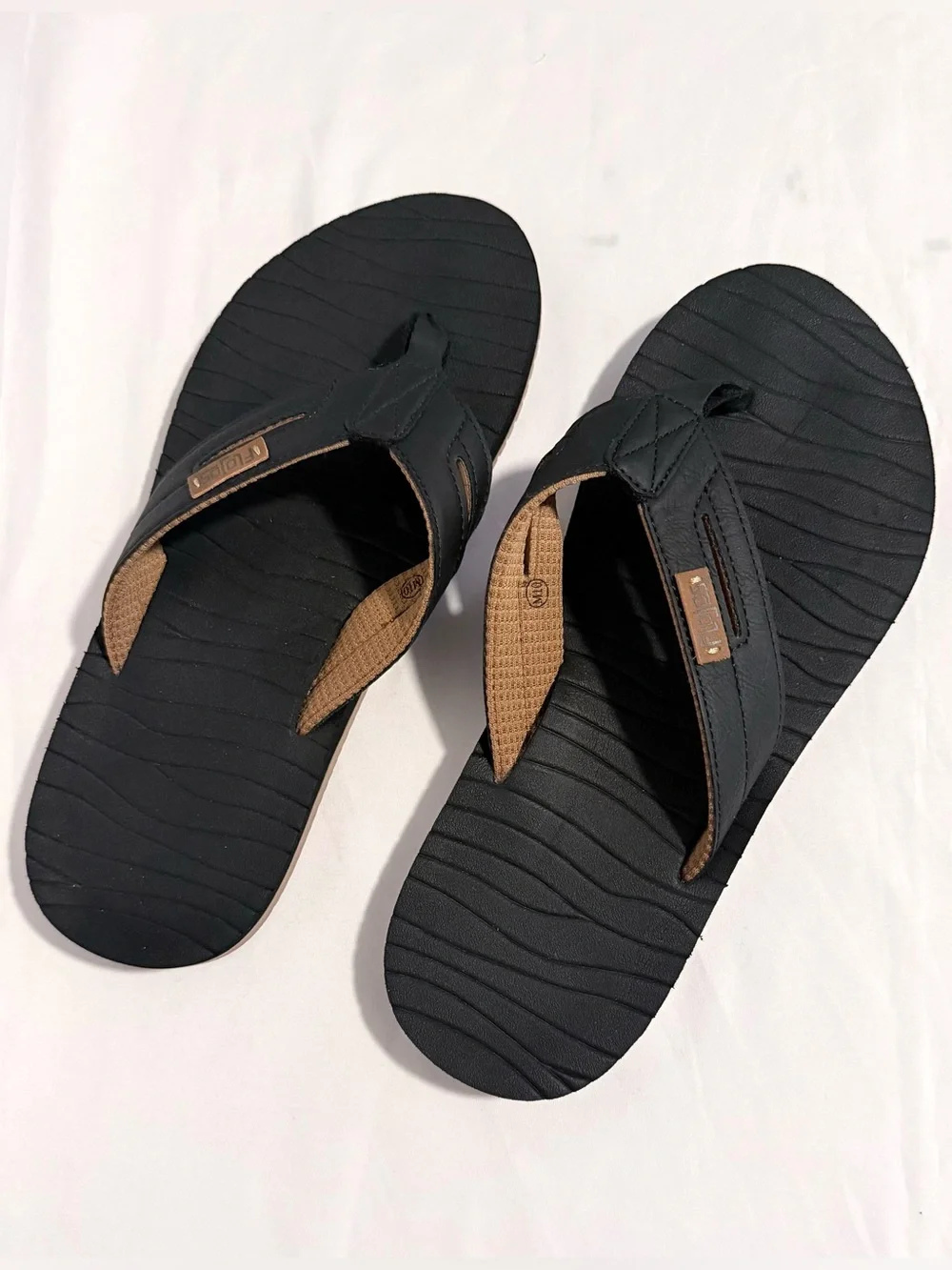 Flojos Waverunner Flip Flop Sandals Men’s Size 10 Black Brown Sporty Fabric